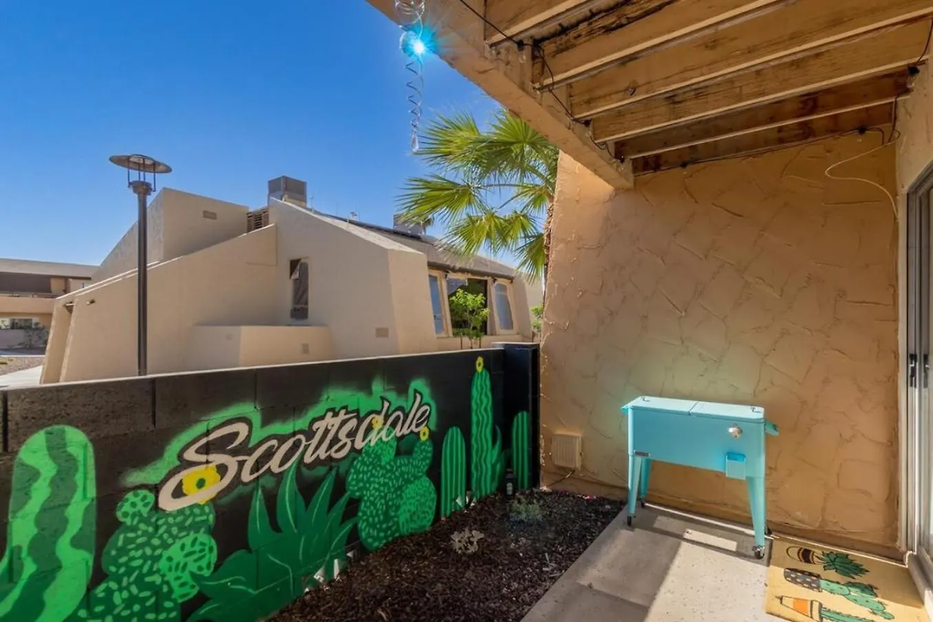 Luxe, 2Br Old Town Condo Wpatio, Pool, & Parking Scottsdale 0*,  USA